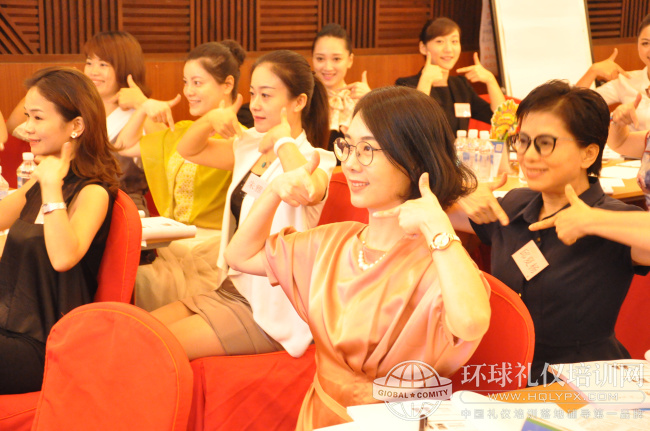 8c9daab3b4a3ee47901d53a2e8043dc2.jpg