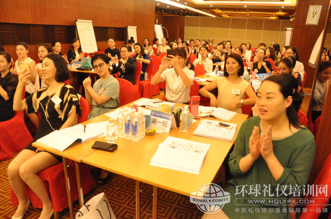91707f21a47d0946942afee3326e4cb0.jpg